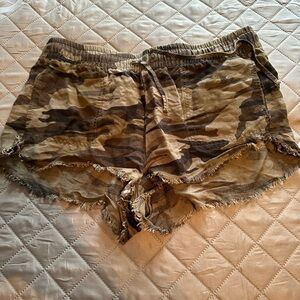 Express Camo Drawstring Shorts Size M Frayed Hem Casual